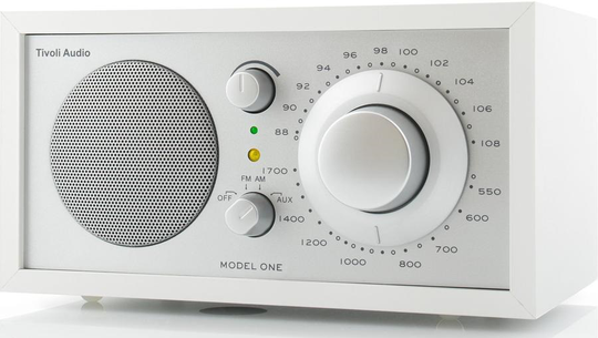 Tivoli Audio Malli ONE, valkoinen/hopea